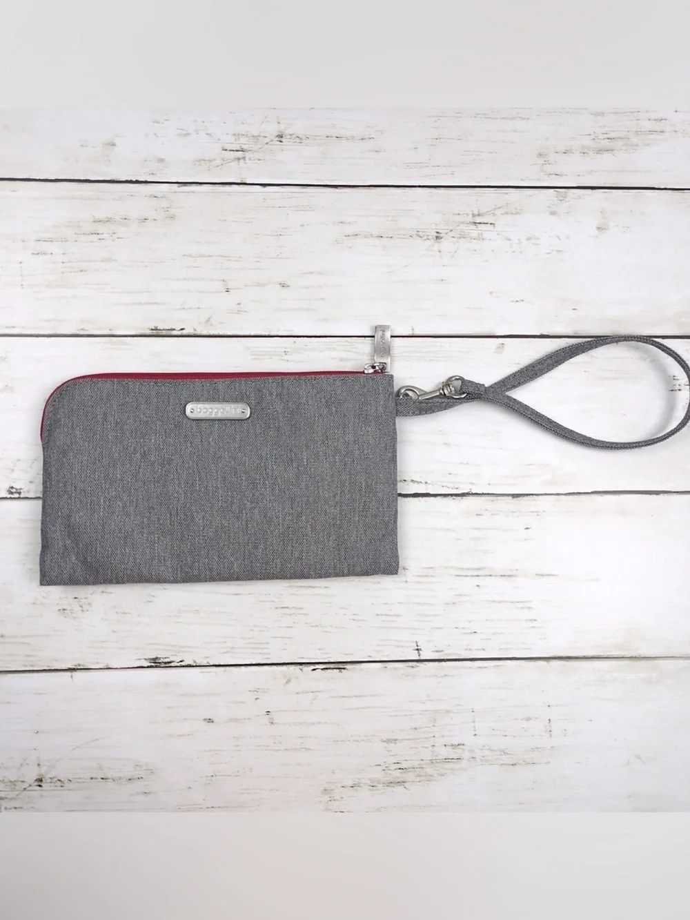 Baggallini Gray RFID Wristlet